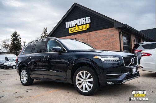 2016 Volvo XC90 T6 Momentum