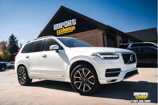 2016 Volvo XC90 T6 Momentum