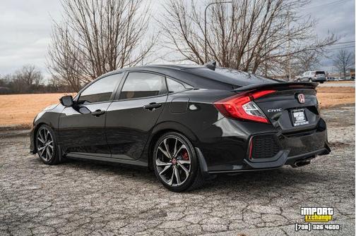 Black 2017 Honda Civic Si