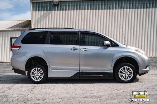 2014 Toyota Sienna XLE