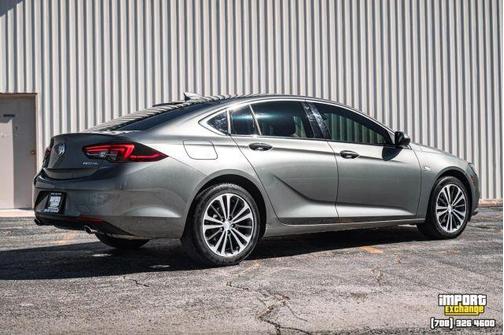 2018 Buick Regal Sportback Essence