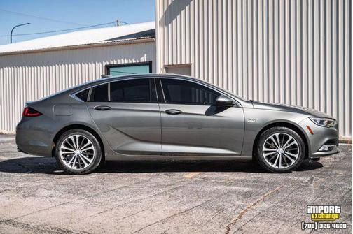 2018 Buick Regal Sportback Essence