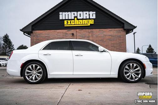 2020 Chrysler 300 Touring