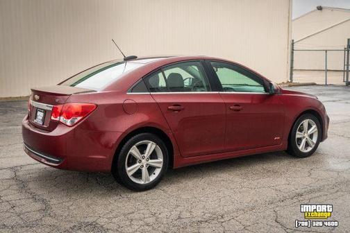 Red 2015 Chevrolet Cruze 2LT