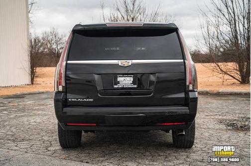 2016 Cadillac Escalade Luxury
