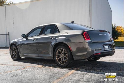 2016 Chrysler 300 S