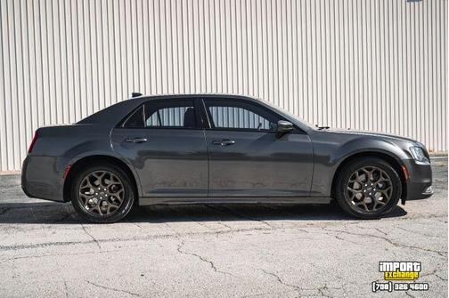 2016 Chrysler 300 S