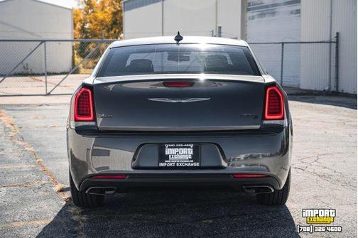 2016 Chrysler 300 S