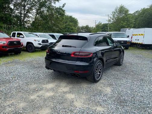2018 Porsche Macan Base