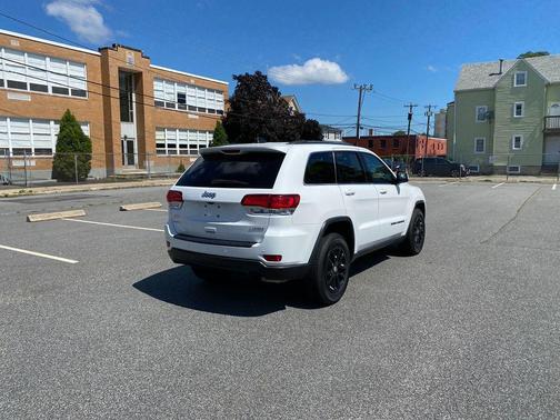 2021 Jeep Grand Cherokee Laredo