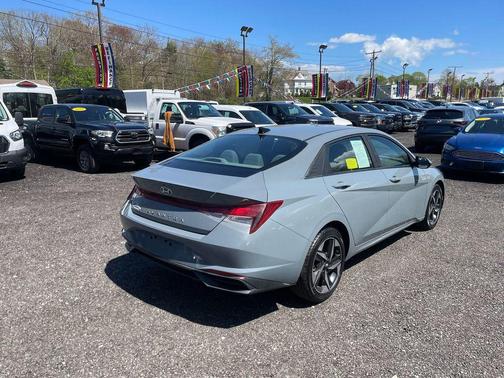 Electric Shadow 2023 Hyundai ELANTRA SEL
