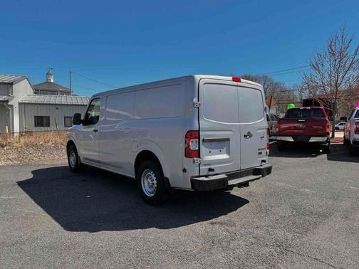 2016 Nissan NV Cargo NV3500 HD S V8