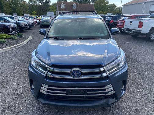 2019 Toyota Highlander Hybrid Platinum
