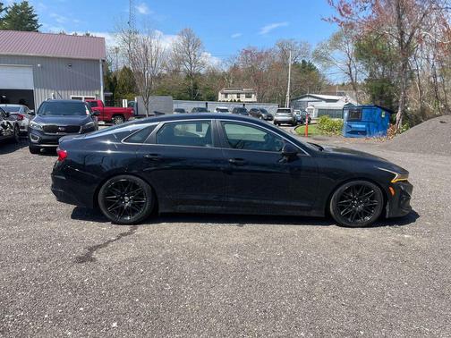 Ebony Black 2022 Kia K5 GT-Line