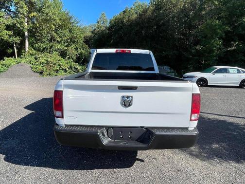Bright White Clearcoat 2018 RAM 1500 Tradesman