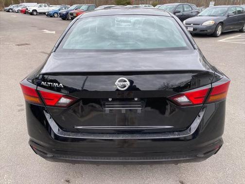 2022 Nissan Altima S FWD