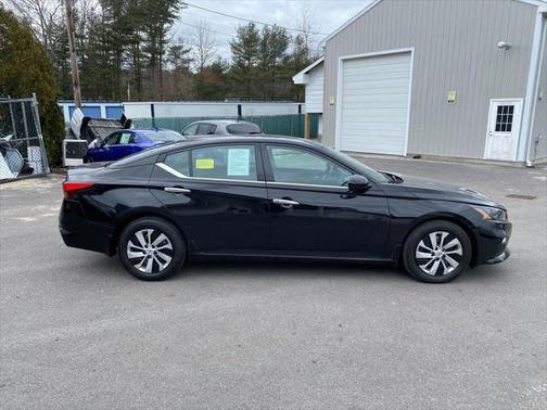 2022 Nissan Altima S FWD