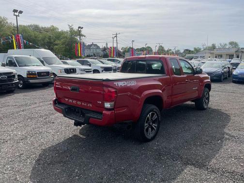 Barcelona Red Metallic 2016 Toyota Tacoma TRD Sport