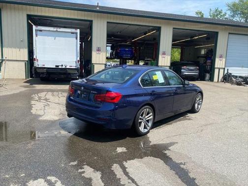 2018 BMW 330 xDrive