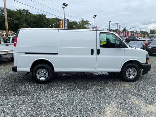 2021 Chevrolet Express 2500 RWD 2500 Regular Wheelbase WT