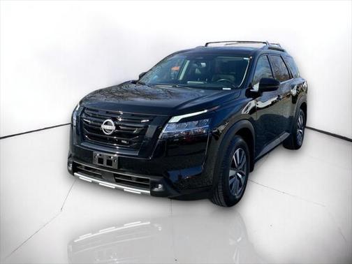 2022 Nissan Pathfinder SL 4WD
