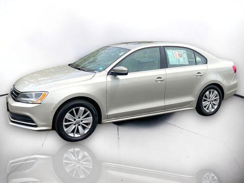 TAN 2015 Volkswagen Jetta Auto SE w/Connectivity