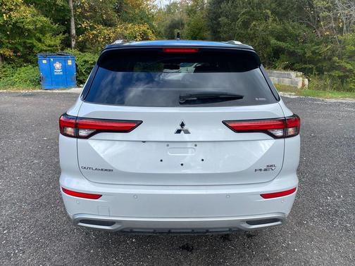 2023 Mitsubishi Outlander PHEV SEL