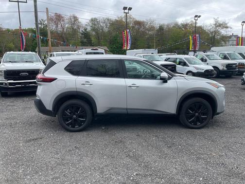 Brilliant Silver Metallic 2023 Nissan Rogue SV