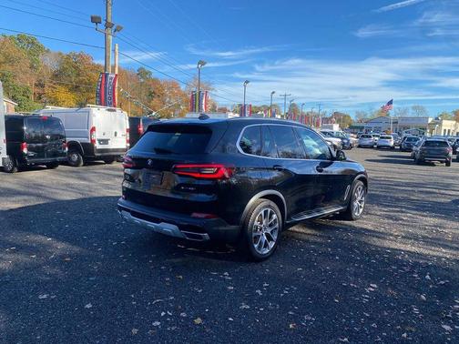 Black Sapphire Metallic 2021 BMW X5 xDrive40i