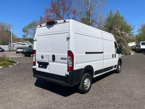 Bright White Clearcoat 2023 RAM ProMaster 2500 High Roof