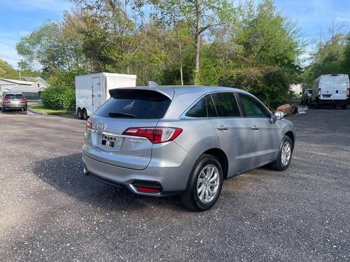 Lunar Silver Metallic 2018 Acura RDX Technology Package