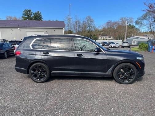 Dark Graphite Metallic 2021 BMW X7 xDrive40i