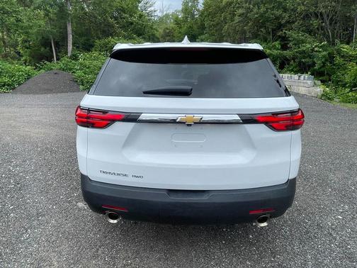 Summit White 2023 Chevrolet Traverse LS