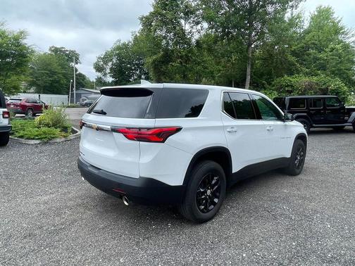 Summit White 2023 Chevrolet Traverse LS