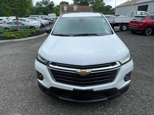 Summit White 2023 Chevrolet Traverse LS