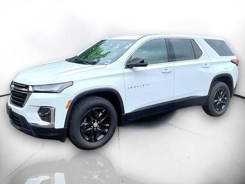 Summit White 2023 Chevrolet Traverse LS