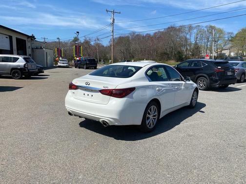 2022 INFINITI Q50 Base