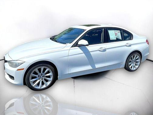 Alpine White 2015 BMW 320 i