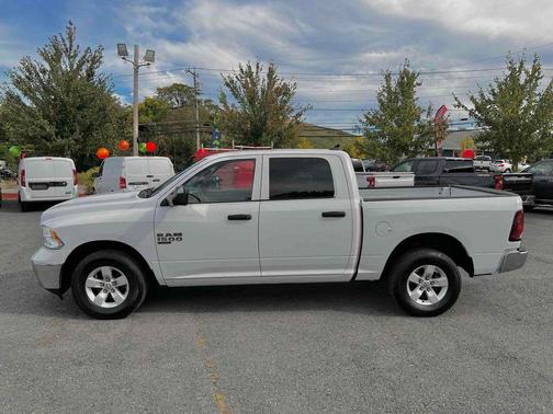 2023 RAM 1500 Classic SLT