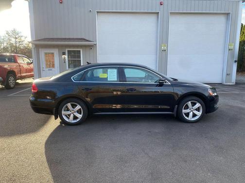 2015 Volkswagen Passat 1.8T Auto SE