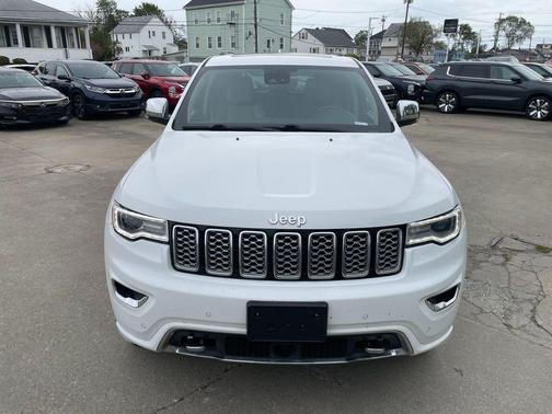 Bright White Clearcoat 2017 Jeep Grand Cherokee Overland