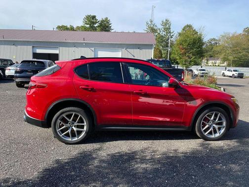 2018 Alfa Romeo Stelvio Ti Sport