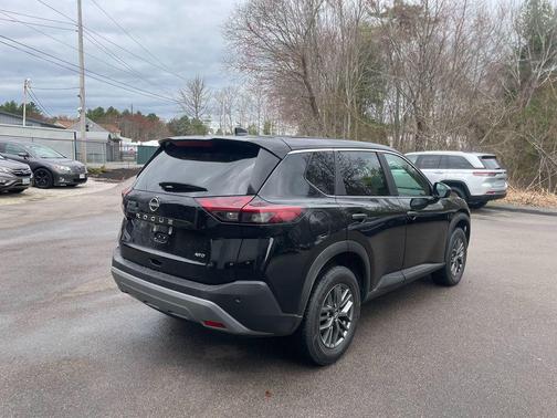 Super Black 2023 Nissan Rogue S