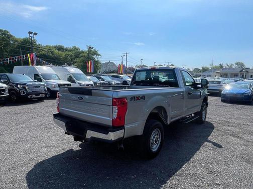 Iconic Silver Metallic 2022 Ford F-250 XL