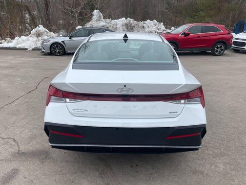 2025 Hyundai ELANTRA HEV Blue