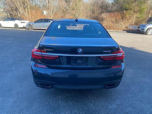 2019 BMW 750 i xDrive