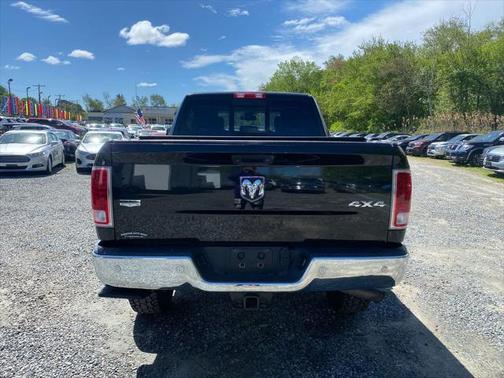 2018 RAM 2500 Laramie Crew Cab 4x4 6'4' Box