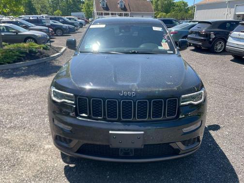 Diamond Black Crystal Pearlcoat 2020 Jeep Grand Cherokee High Altitude