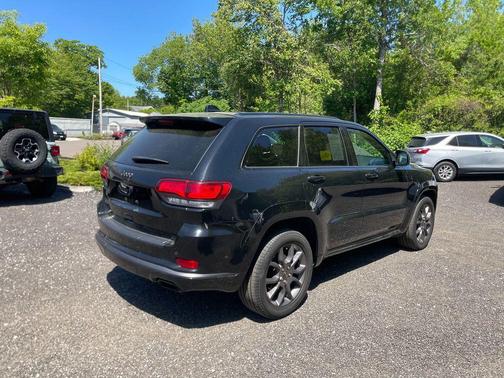 Diamond Black Crystal Pearlcoat 2020 Jeep Grand Cherokee High Altitude