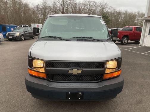 2017 Chevrolet Express 2500 LS